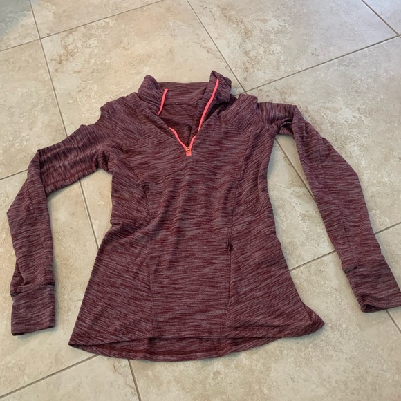 lululemon athletica Tops - Lululemon quarter zip like new condition size 6